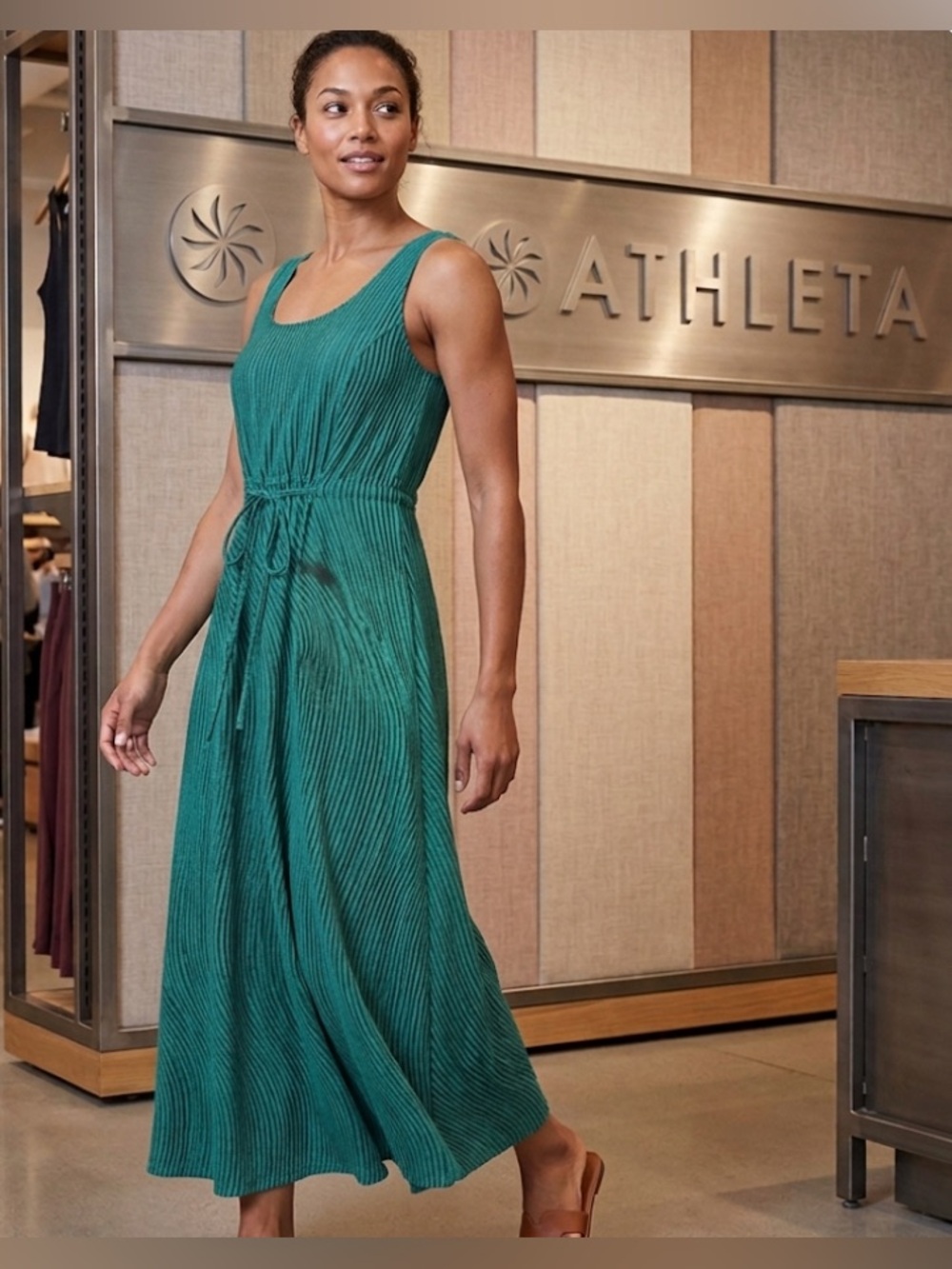 Authentic Athleta gorgeous green summer designer dress sz M